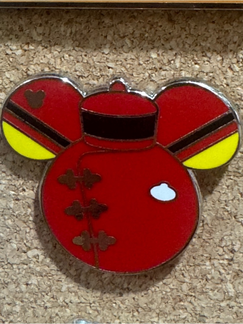 5/$25 Disney Cast Costumes Great Movie Ride Pin